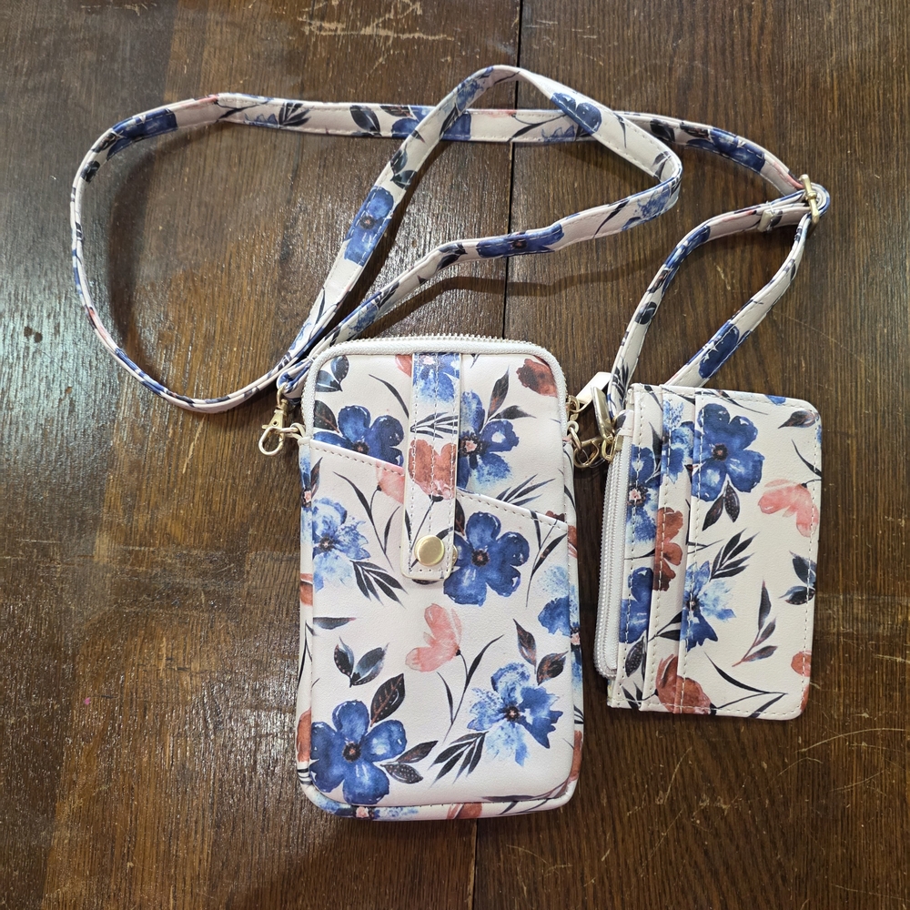 Time and Tru Lanie Crossbody Phone Wallet vinyl floral print